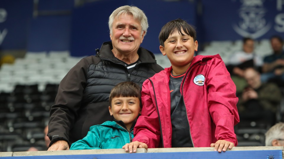 Fan gallery - Swans v Gillingham 21