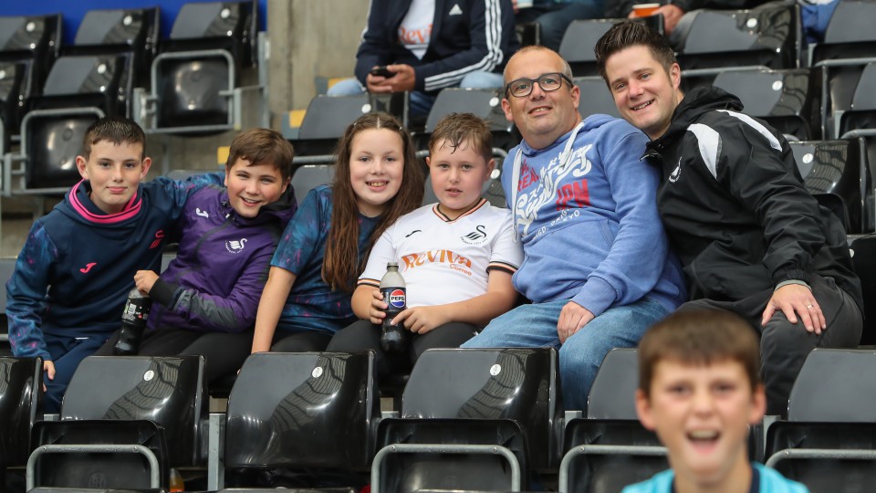 Fan gallery - Swans v Gillingham 25