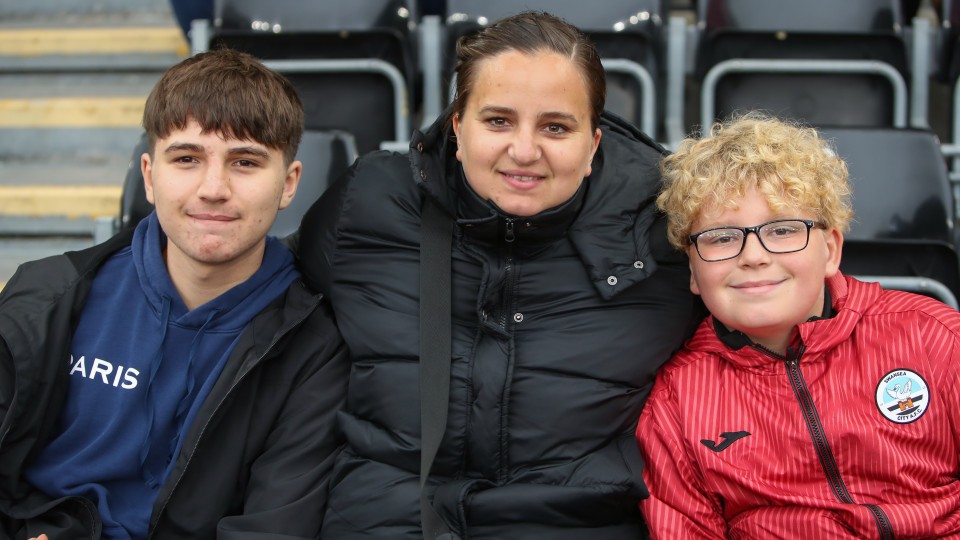 Fan gallery - Swans v Gillingham 31