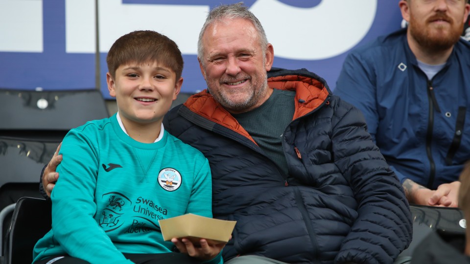 Fan gallery - Swans v Gillingham 34