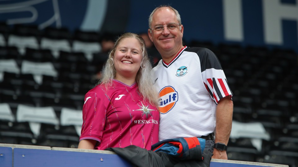 Fan gallery - Swans v Gillingham 38