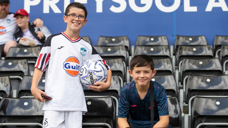 Fan gallery | Swansea City v Rio Ave