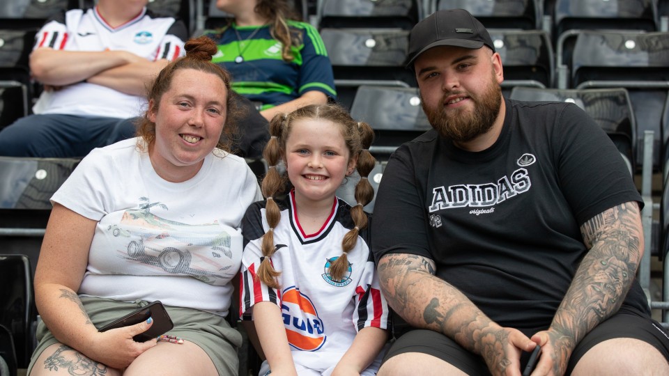 Fan gallery | Swansea City v Rio Ave