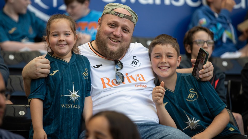 Fan gallery | Swansea City v Rio Ave
