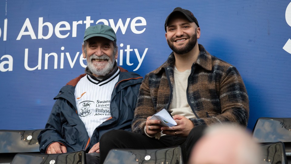 Swans v Wycombe Fan Gallery 8