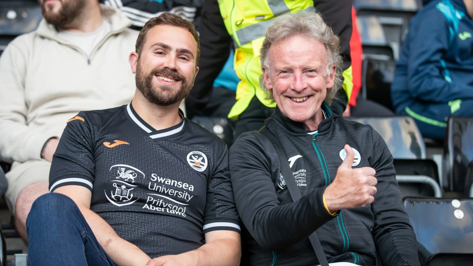 Swans v Wycombe Fan Gallery 20