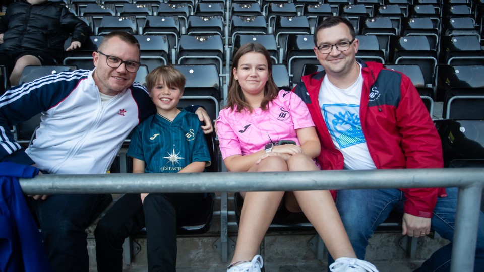 Swans v Wycombe Fan Gallery 28