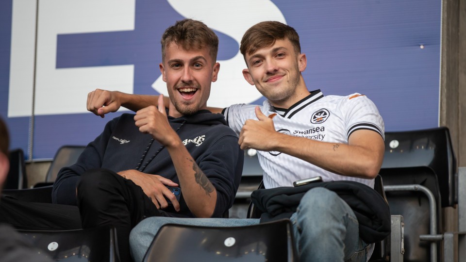 Swans v Wycombe Fan Gallery 33