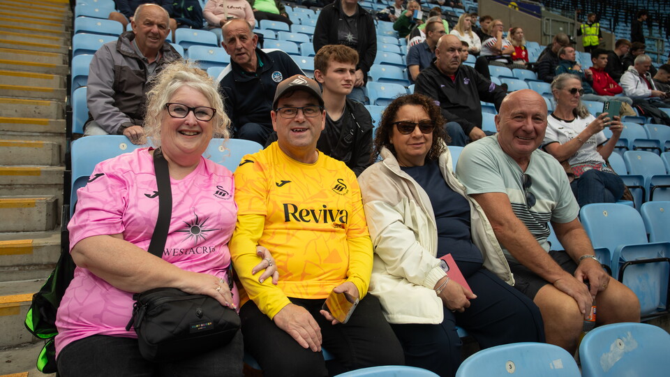 Fan Gallery | Coventry v Swans