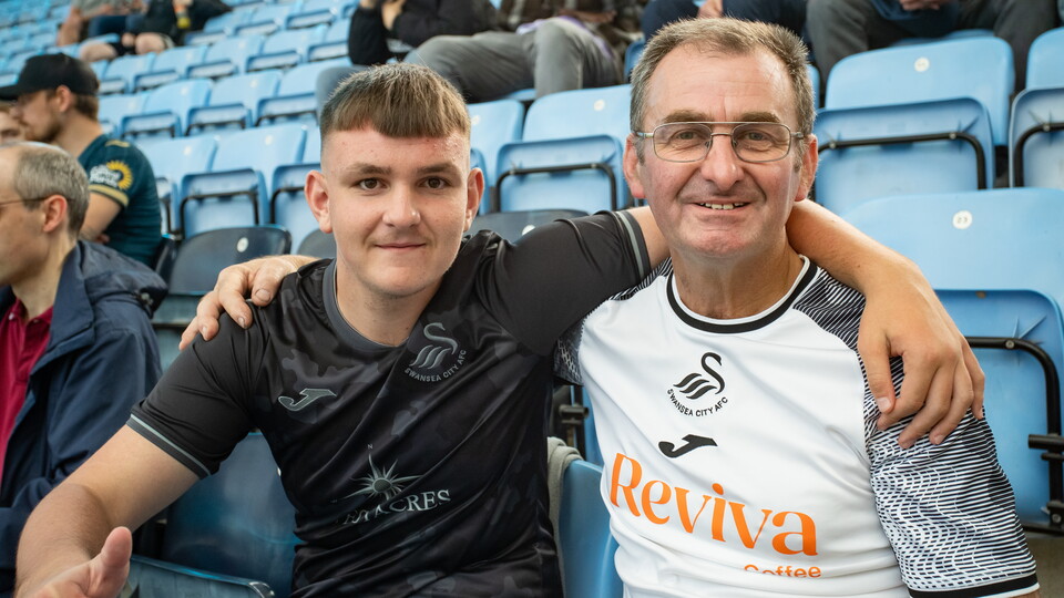 Fan Gallery | Coventry v Swans