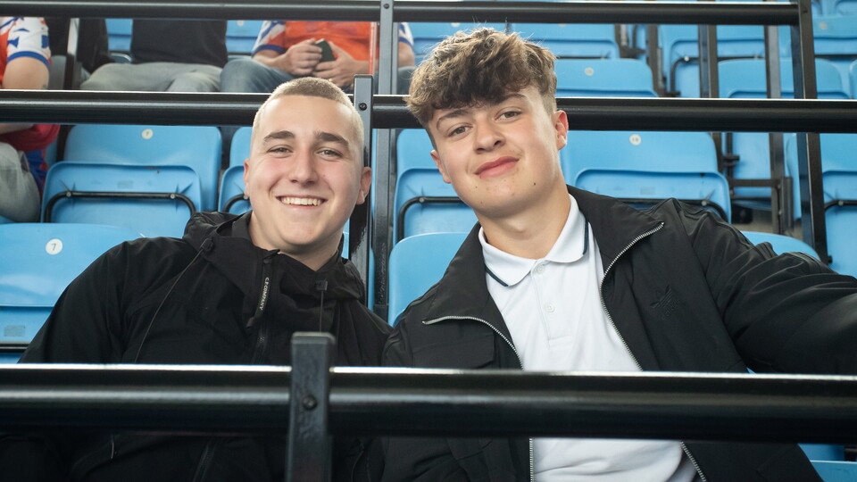 Fan Gallery | Coventry v Swans