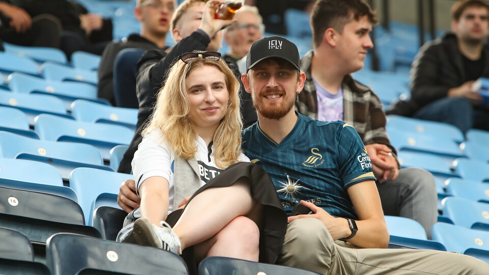 Fan Gallery | Coventry v Swans