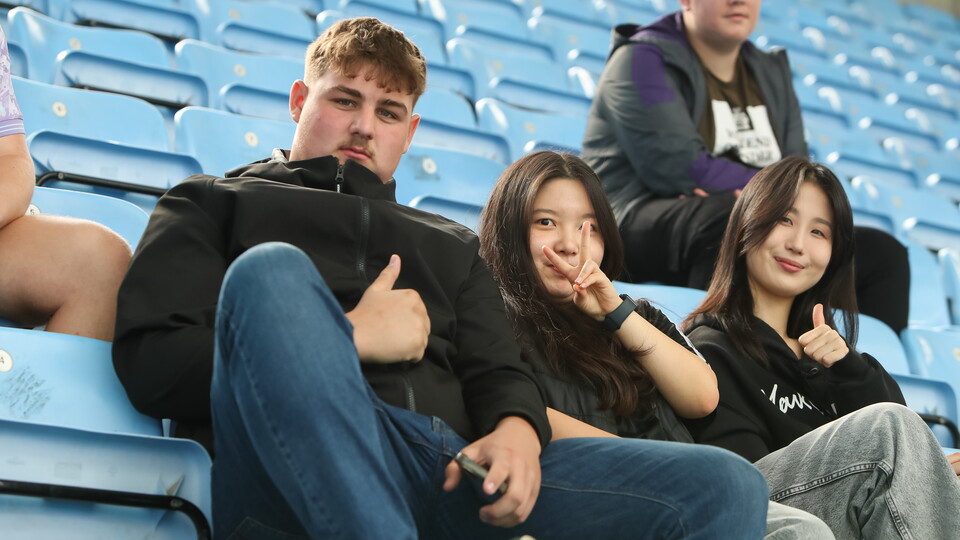 Fan Gallery | Coventry v Swans