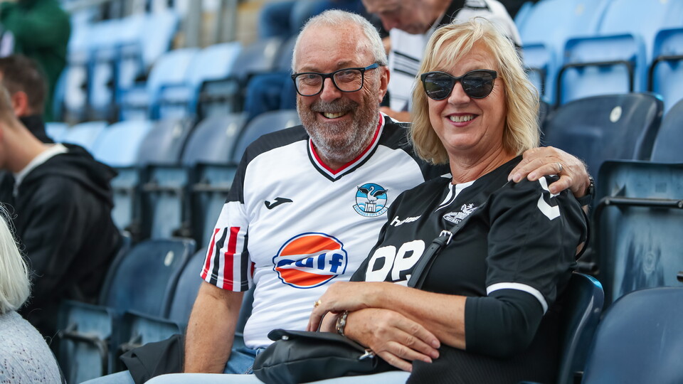 Fan Gallery | Coventry v Swans