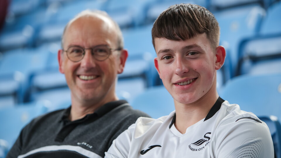Fan Gallery | Coventry v Swans