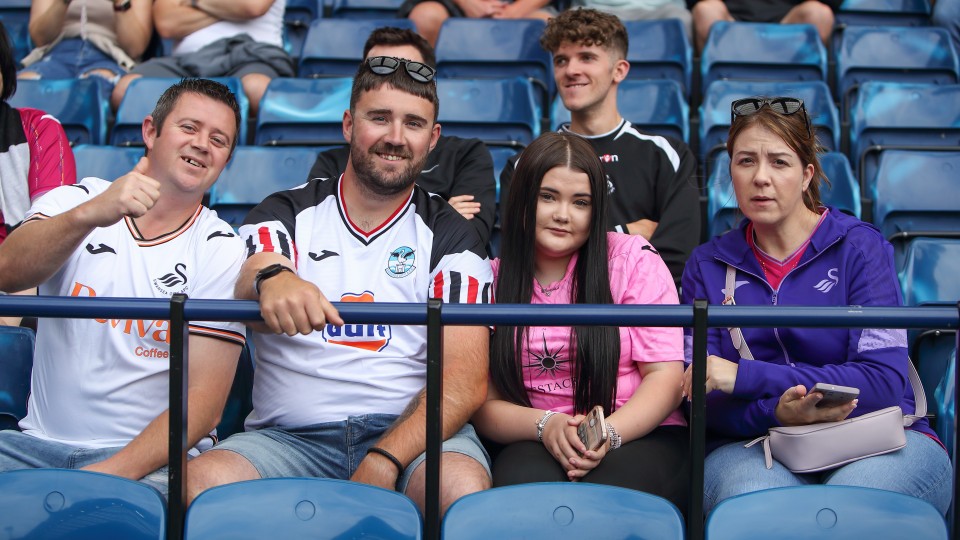 FAN GALLERY | WBA