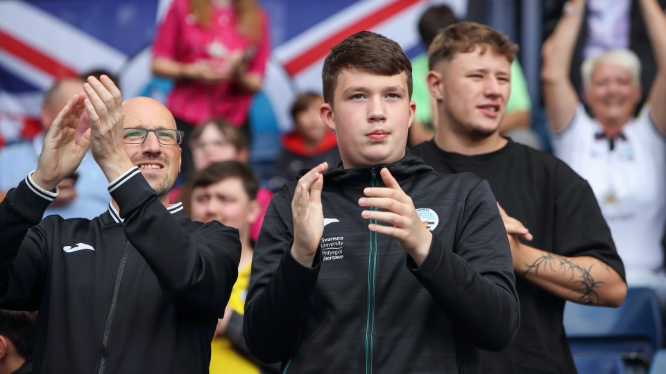 FAN GALLERY | WBA
