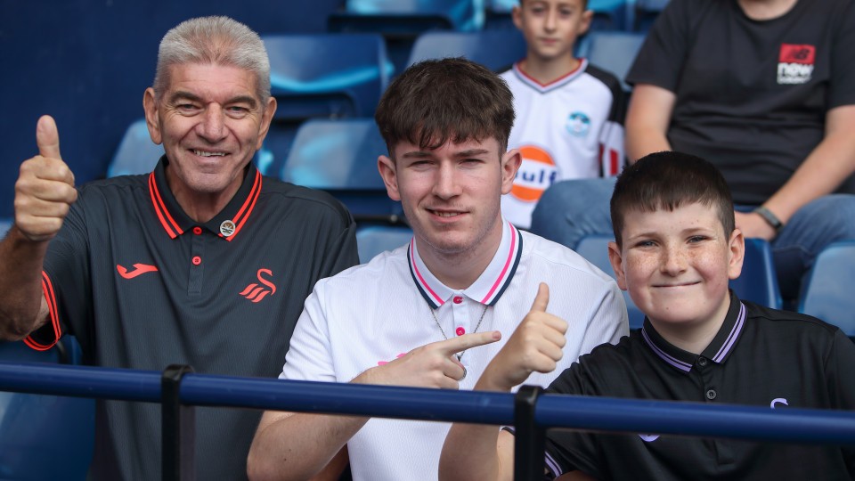 FAN GALLERY | WBA