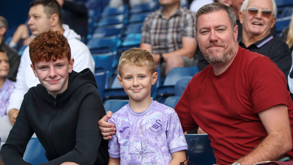 FAN GALLERY | WBA