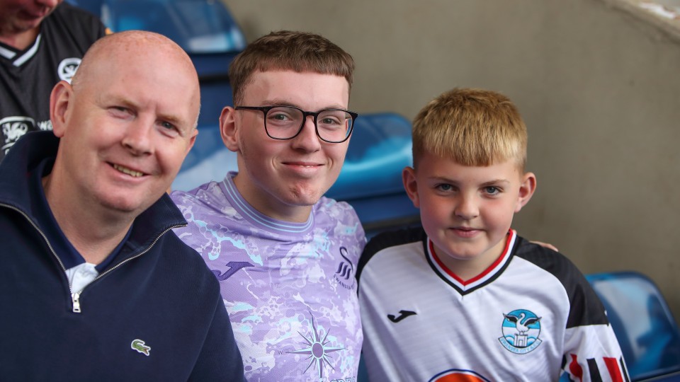 FAN GALLERY | WBA