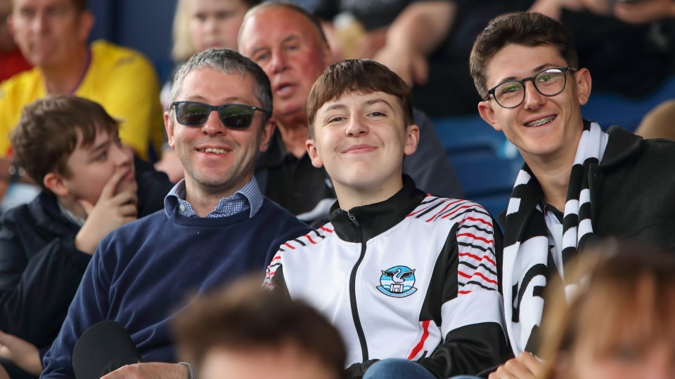 FAN GALLERY | WBA