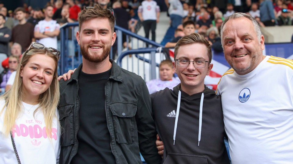 FAN GALLERY | WBA
