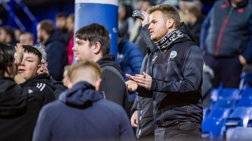 Fan Gallery | Sheff Wed v Swans