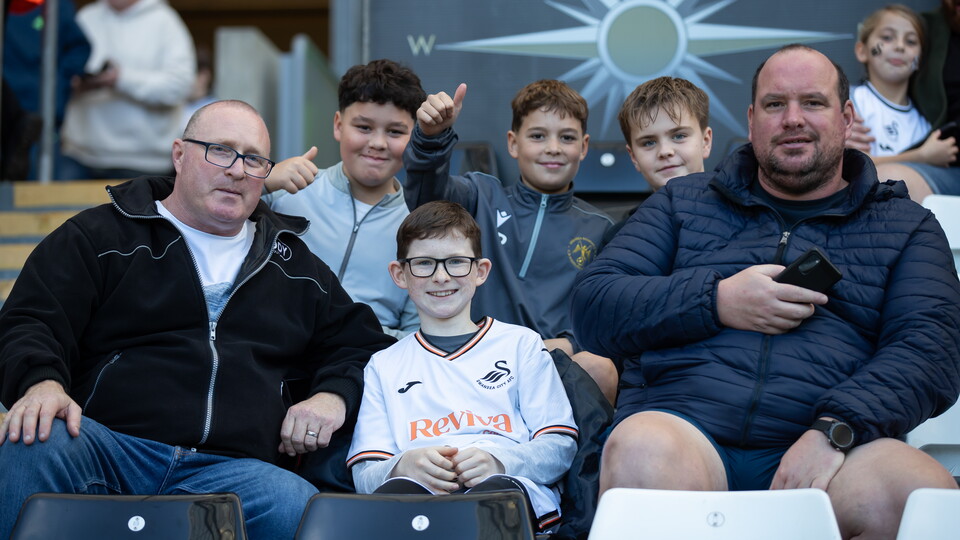 Fan gallery | Swans v Millwall
