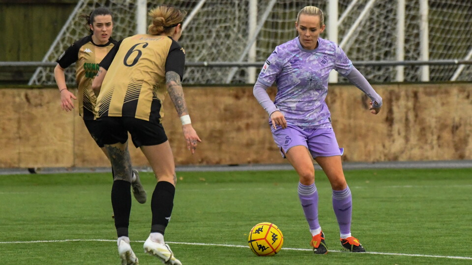 Gallery | Carmarthen Town Women v Swansea City Women