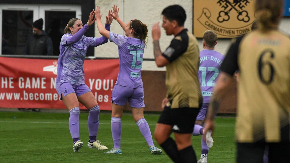 Gallery | Carmarthen Town Women v Swansea City Women