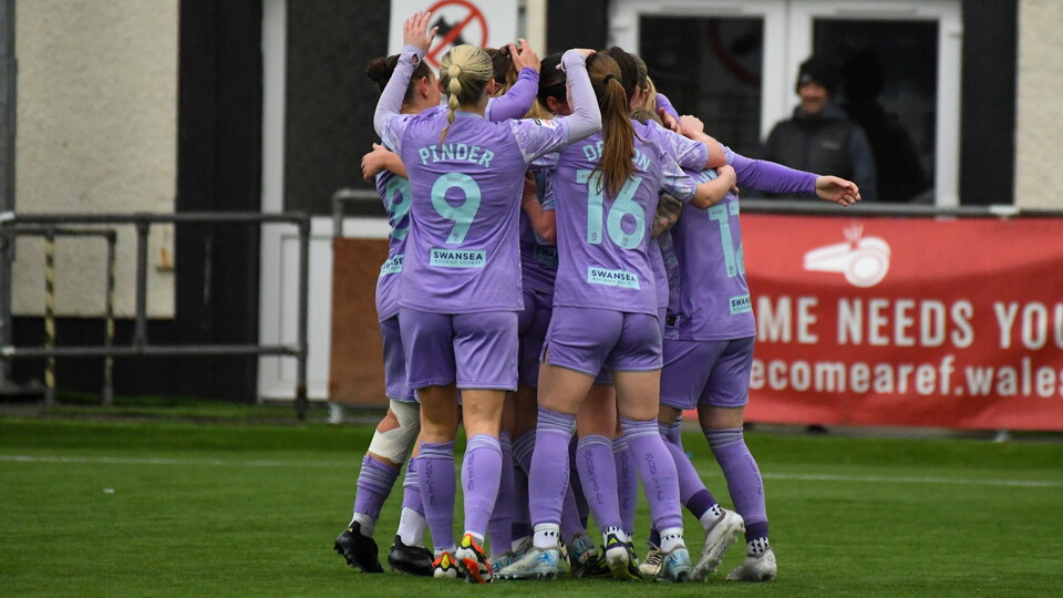 Gallery | Carmarthen Town Women v Swansea City Women