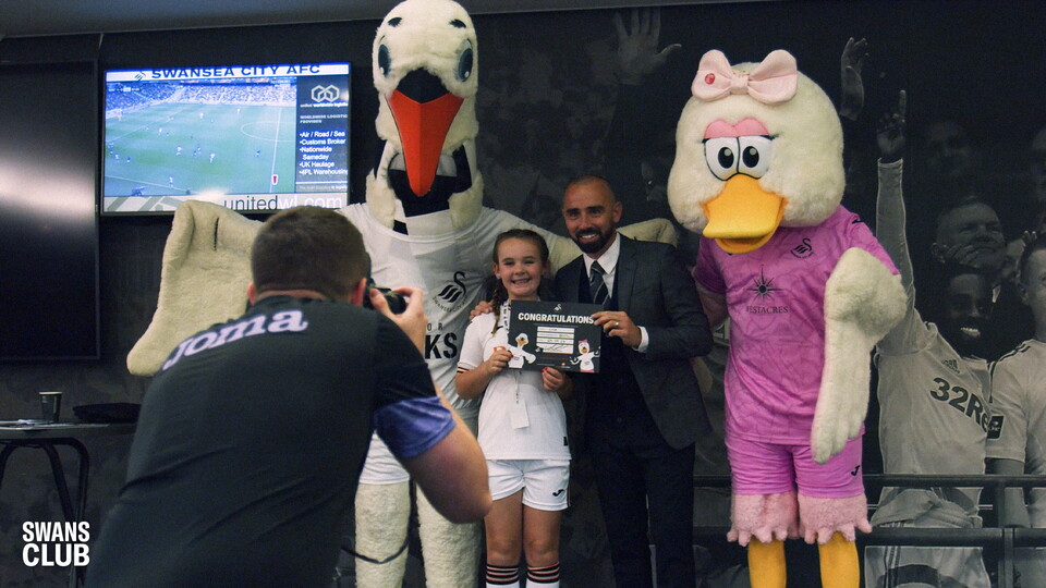 Swans Club