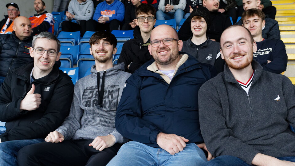 Fan Gallery | Oxford v Swans