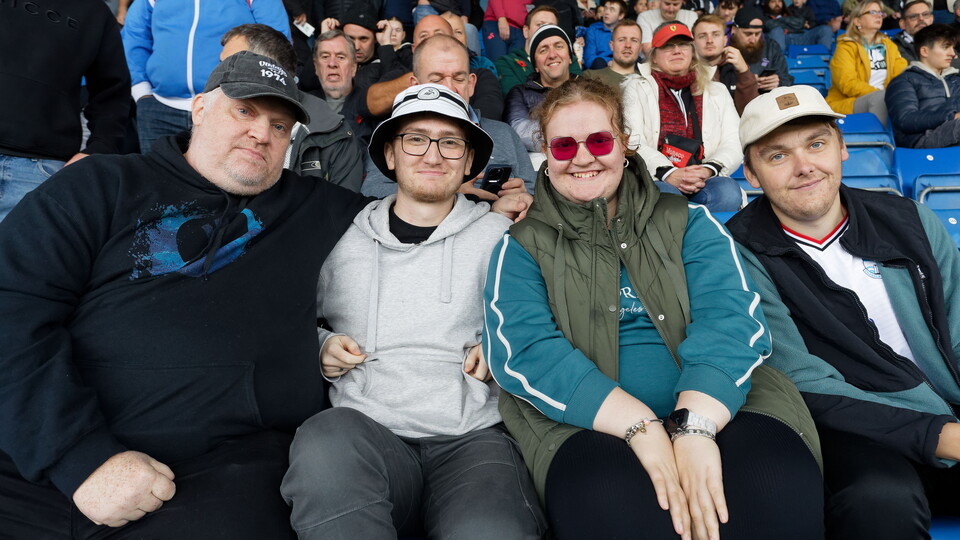 Fan Gallery | Oxford v Swans
