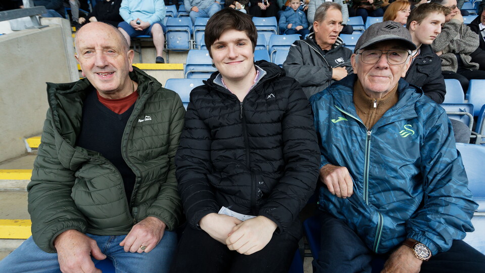 Fan Gallery | Oxford v Swans