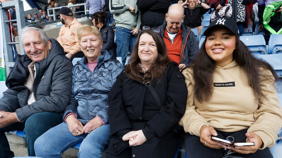 Fan Gallery | Oxford v Swans