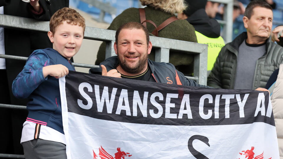 Fan Gallery | Oxford v Swans