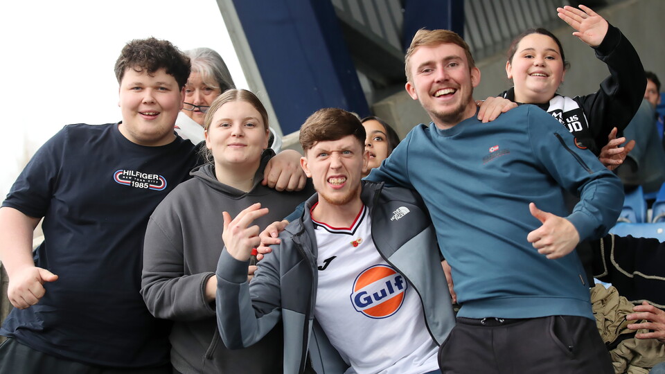 Fan Gallery | Oxford v Swans