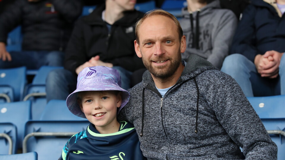 Fan Gallery | Oxford v Swans