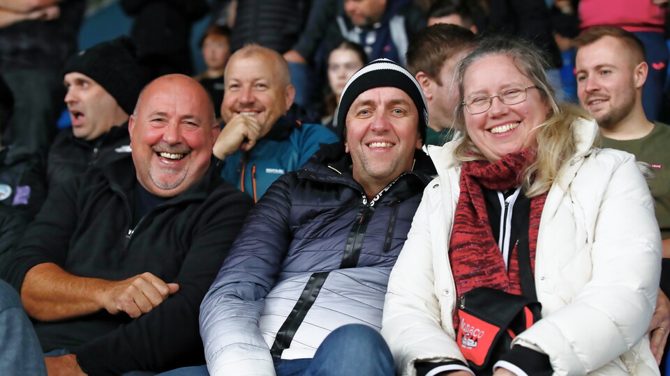 Fan Gallery | Oxford v Swans