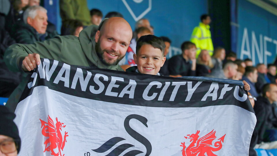 Fan Gallery | Oxford v Swans
