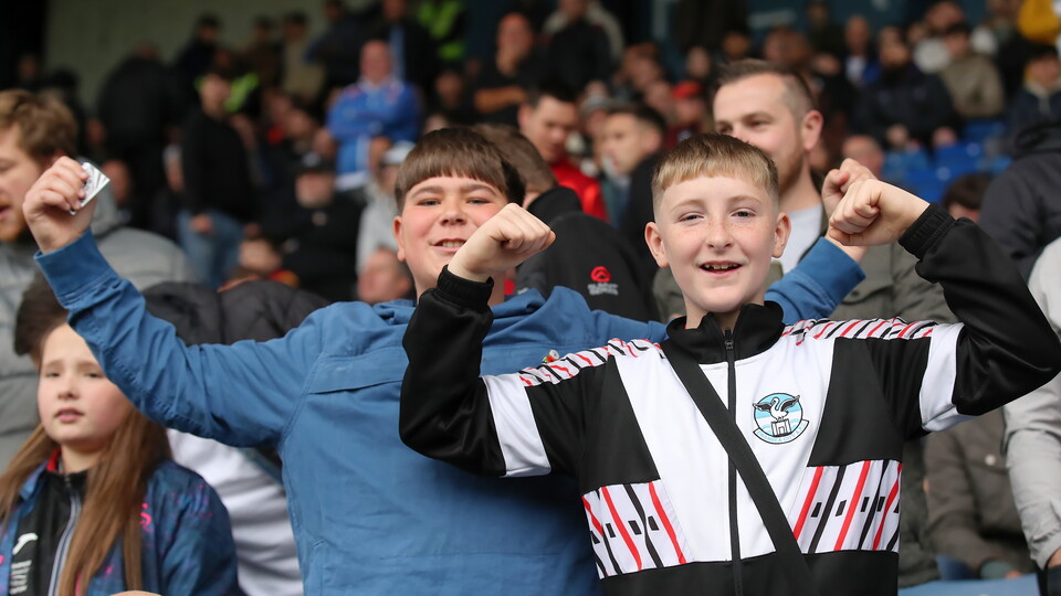 Fan Gallery | Oxford v Swans