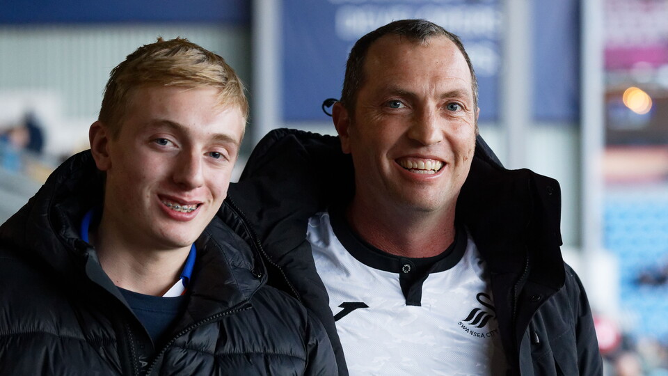 Fan Gallery | Burnley v Swans