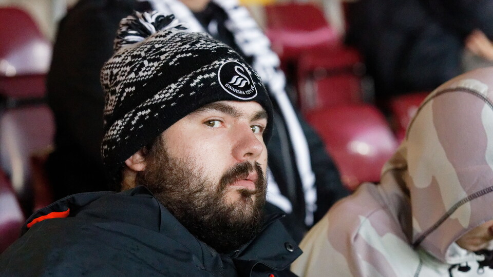 Fan Gallery | Burnley v Swans