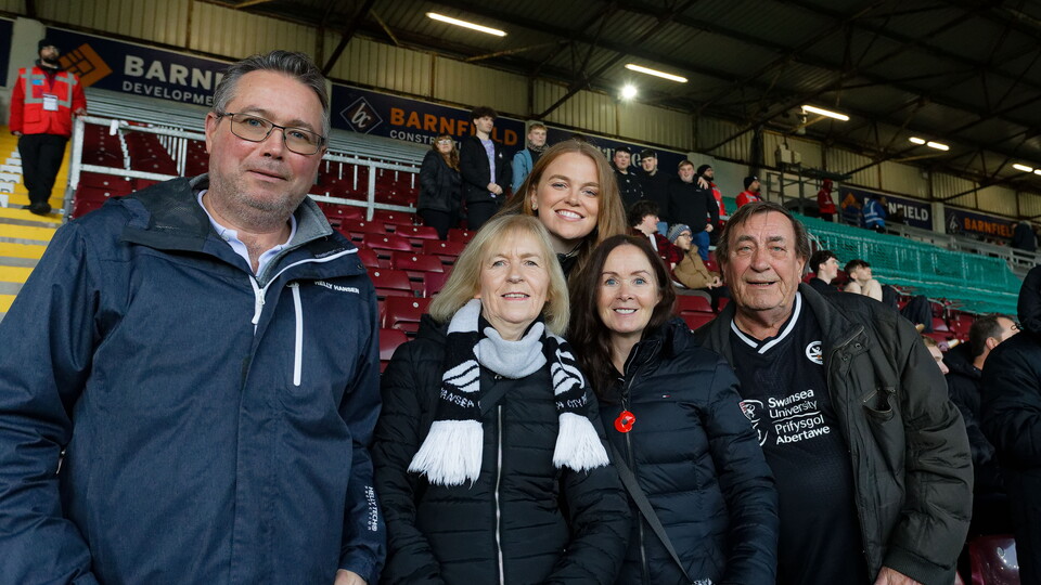 Fan Gallery | Burnley v Swans