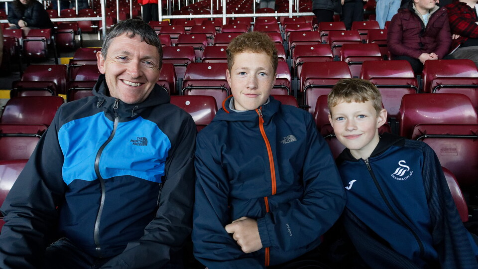 Fan Gallery | Burnley v Swans