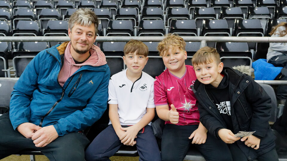 Fan Gallery | Swans v Leeds United 4
