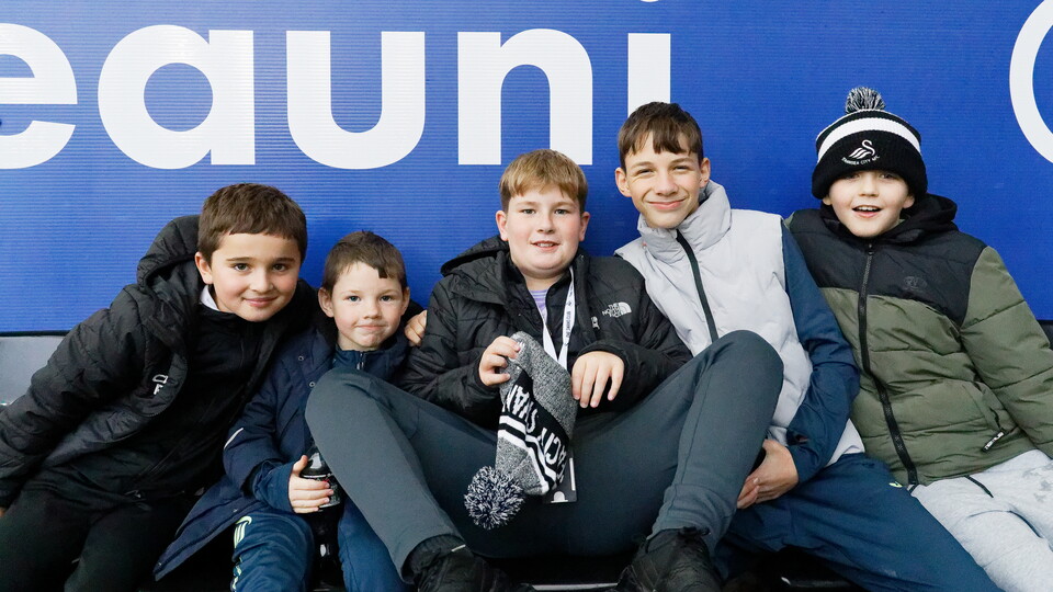 Fan Gallery | Swans v Leeds United 8