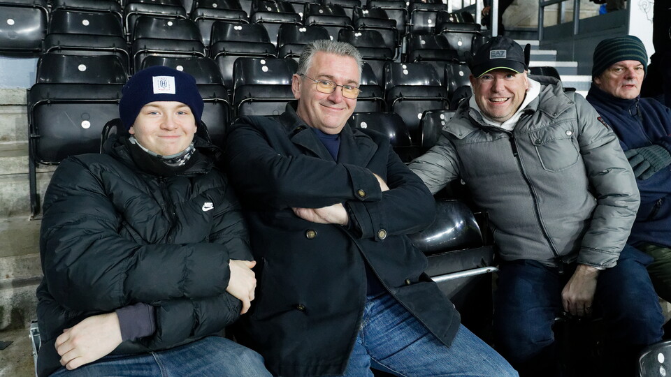 Fan Gallery | Derby v Swans