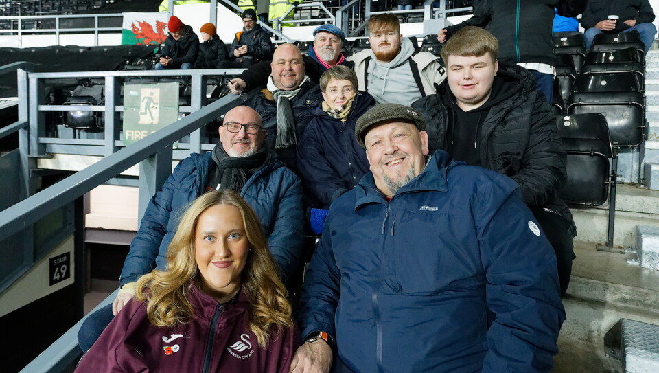 Fan Gallery | Derby v Swans